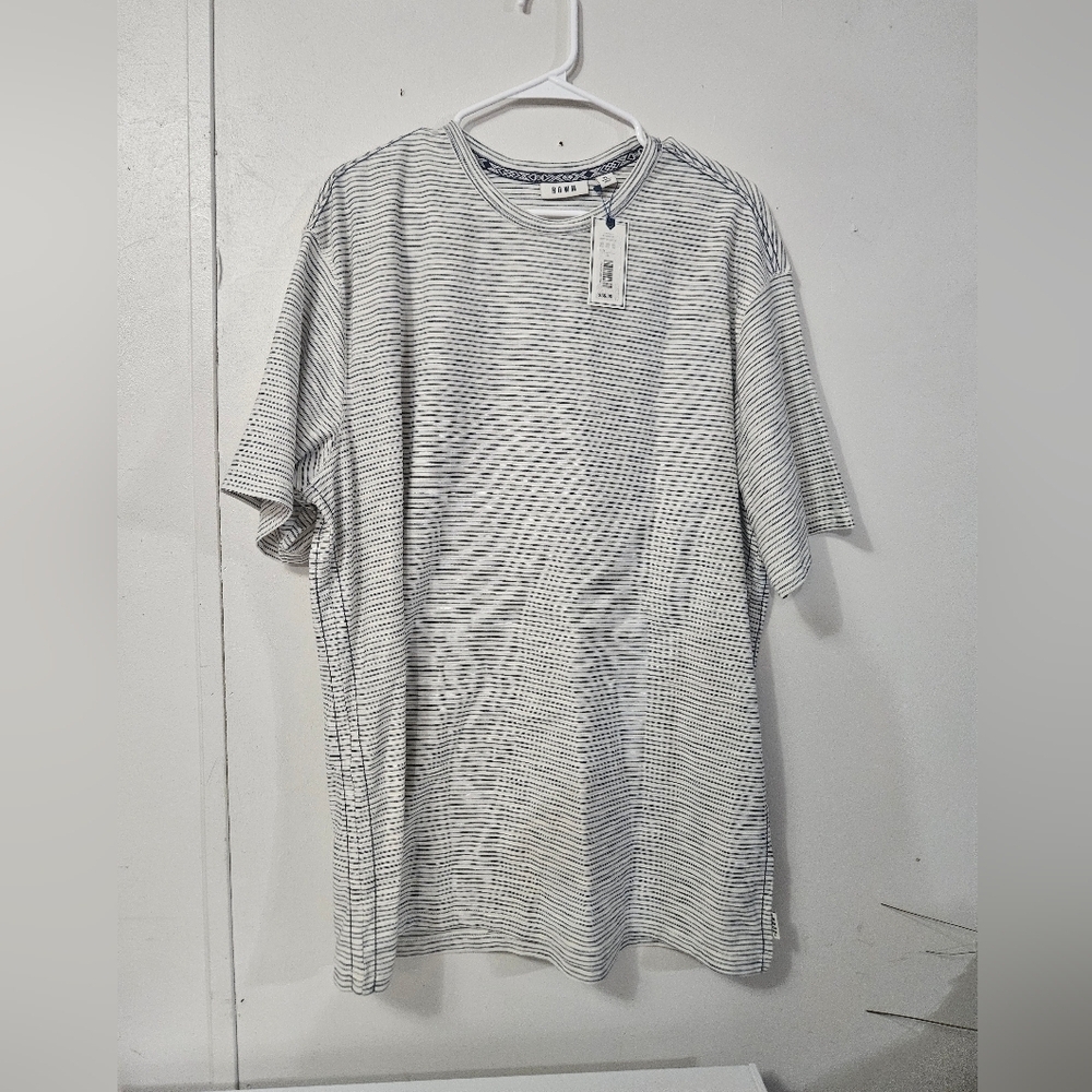 NWT! Rowm Blue And White Striped Short Sleeve Tee!